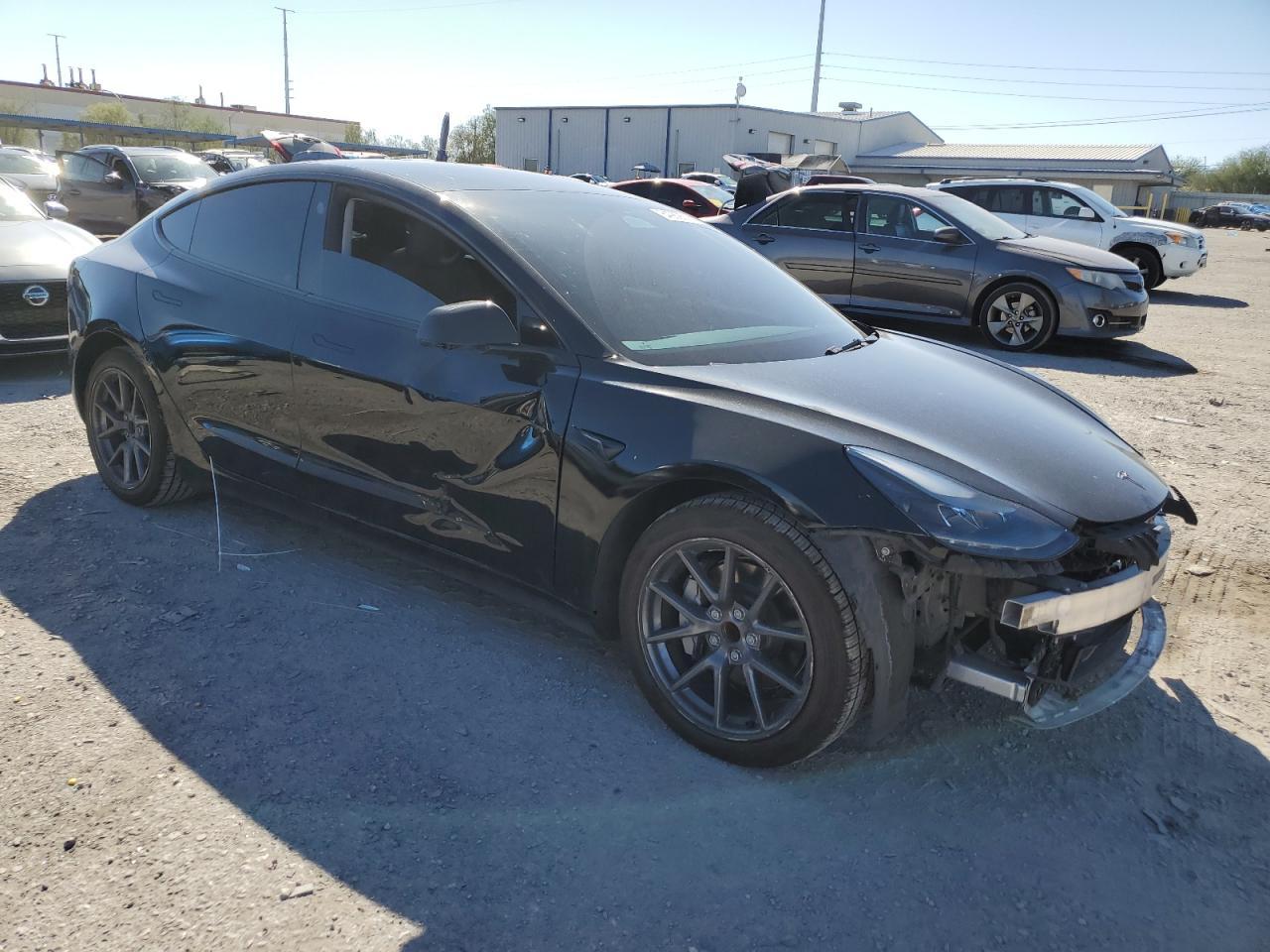 2022 Tesla Model 3 - Image 4