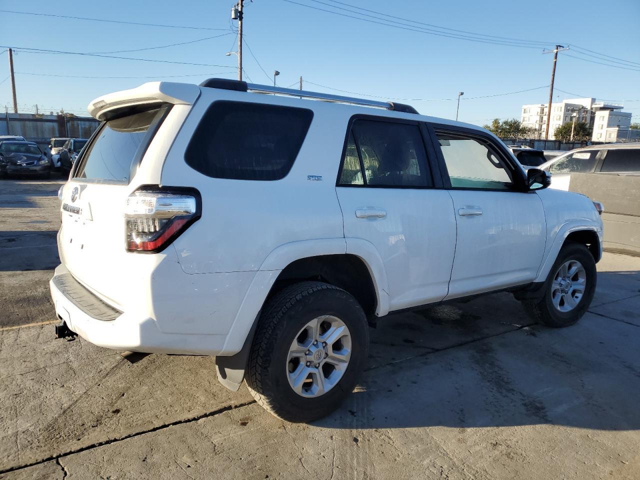2023 Toyota 4Runner Se - Фото 3