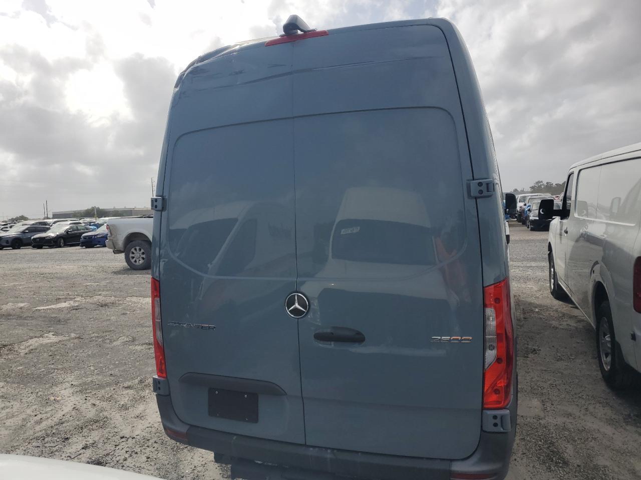 2023 Mercedes-Benz Sprinter 2500 - Фото 6