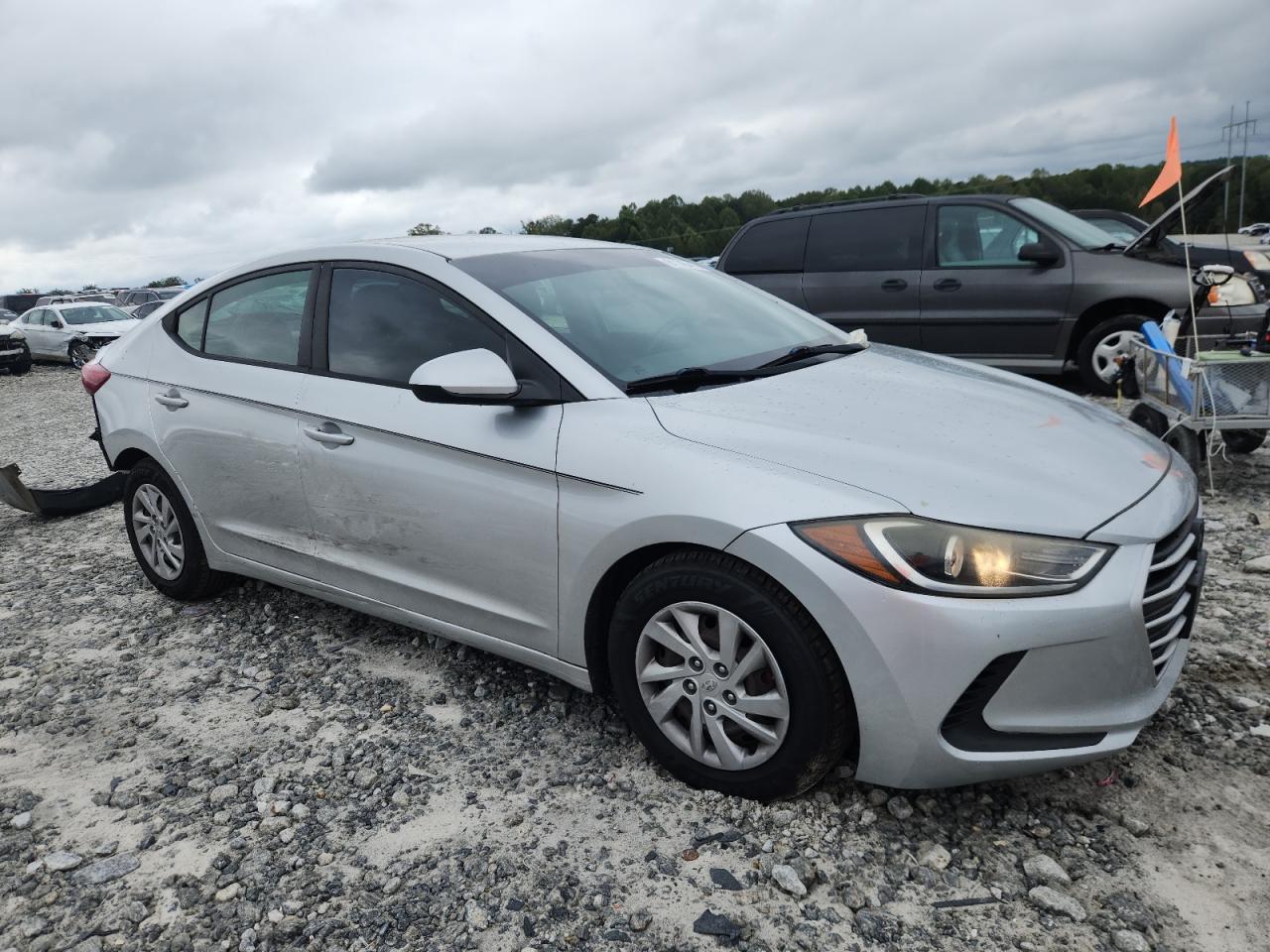 2017 Hyundai Elantra Se - Image 4