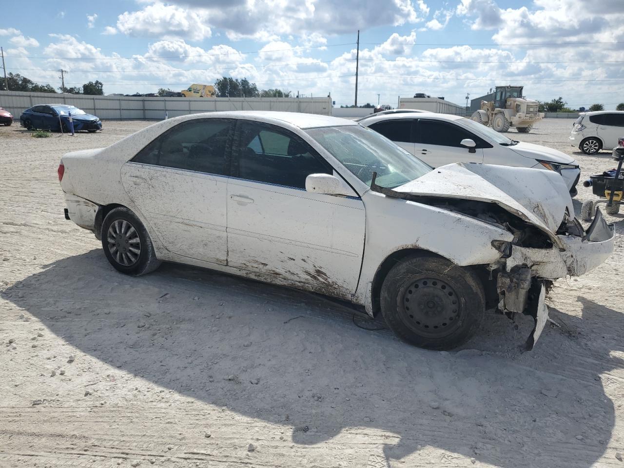 2005 Toyota Camry Le - Image 4