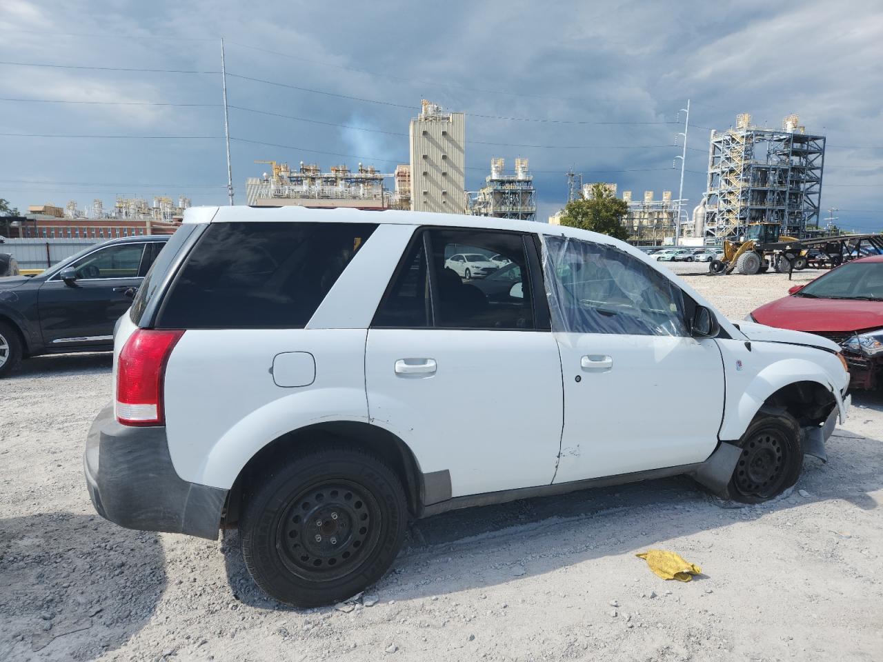 2005 Saturn Vue - Image 3
