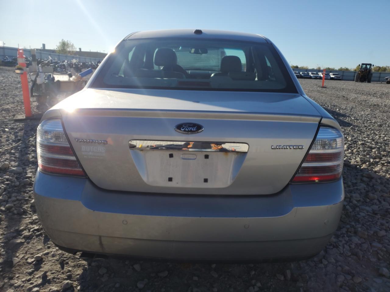 2008 Ford Taurus Limited - Image 6