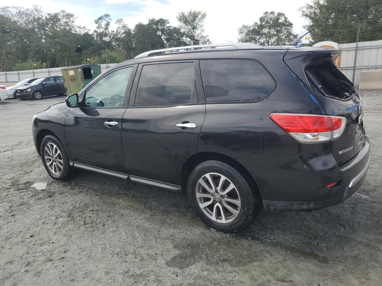 2013 Nissan Pathfinder S - Фото 2