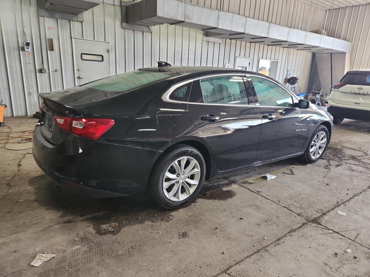 2025 Chevrolet Malibu Lt - Фото 3