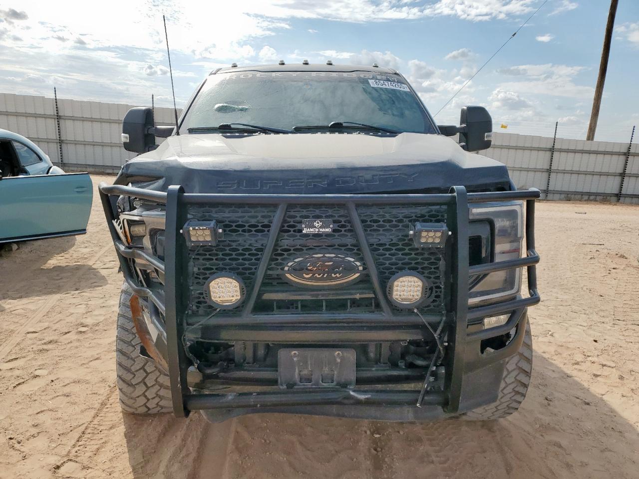 2022 Ford F250 Super Duty - Image 5