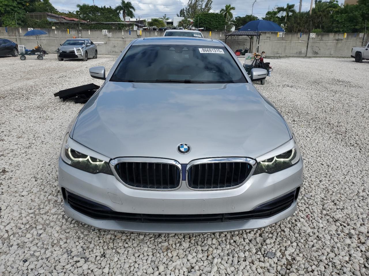 2019 BMW 530E - Фото 5