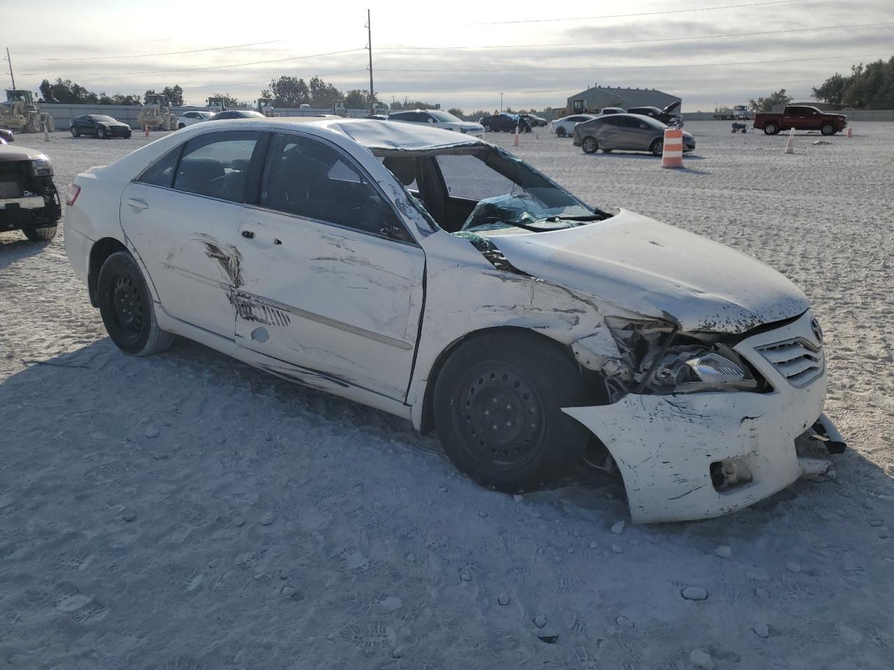 2011 Toyota Camry Base - Image 4