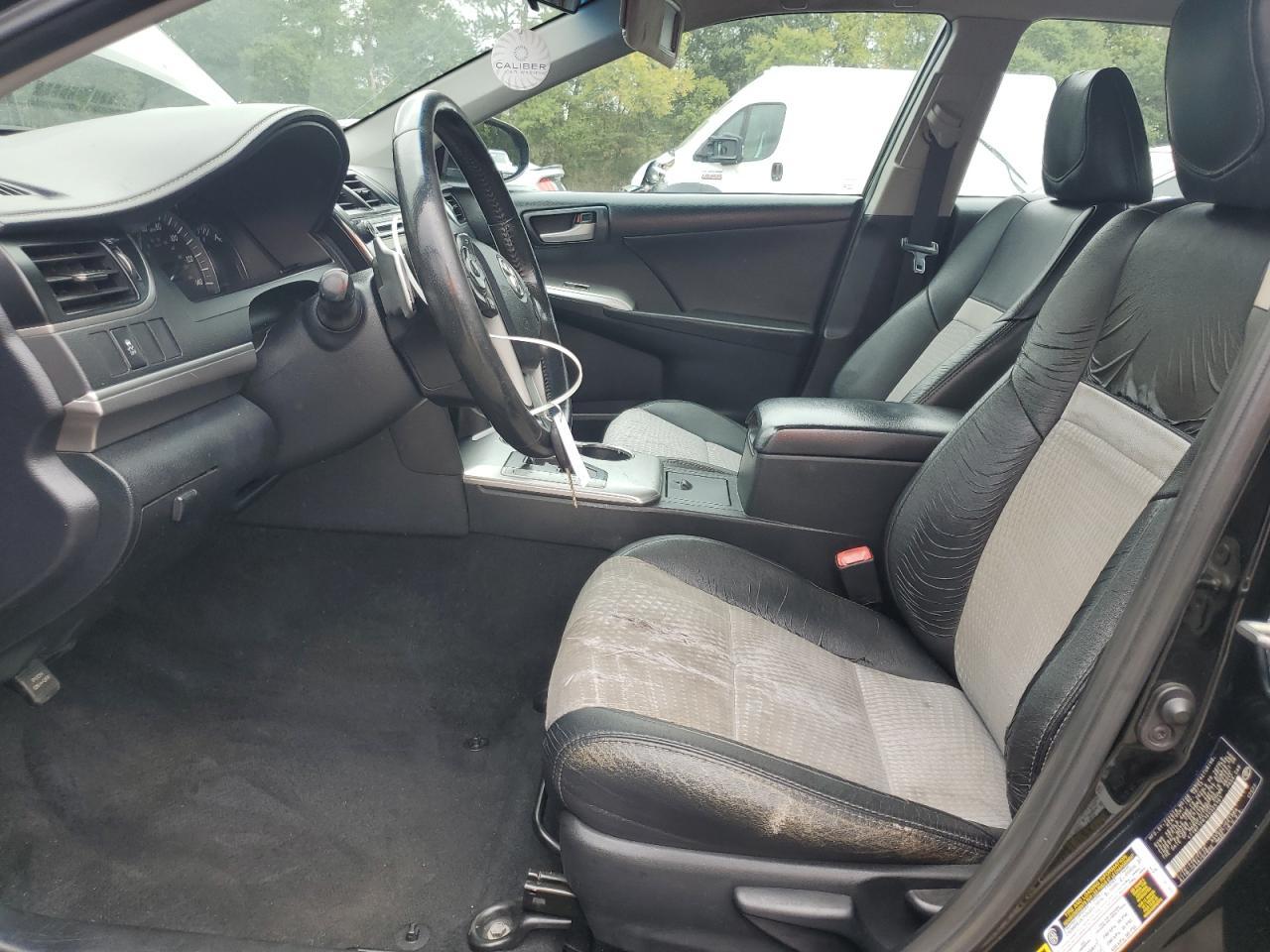 2014 Toyota Camry L - Image 7