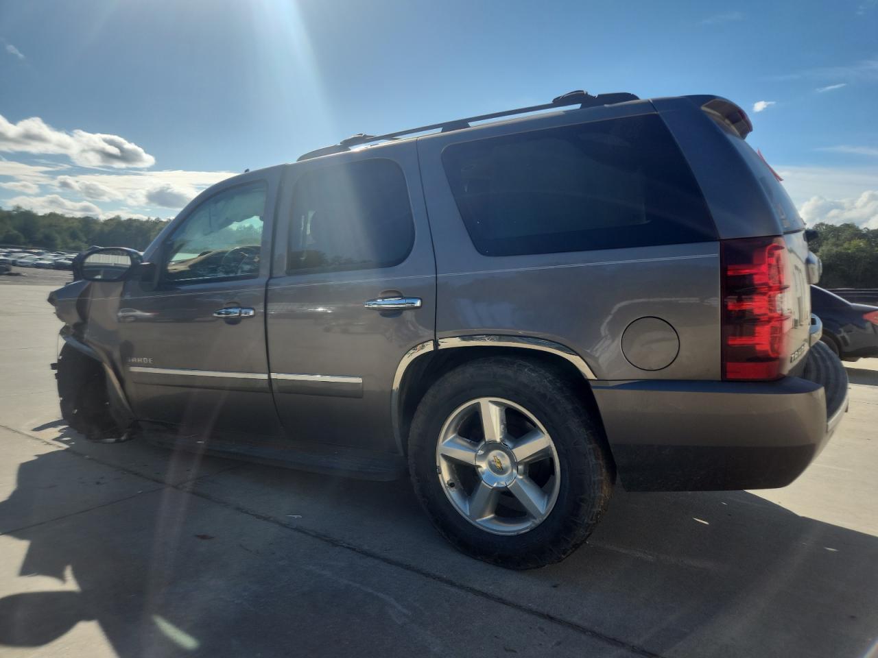 2011 Chevrolet Tahoe K1500 Ltz - Фото 2