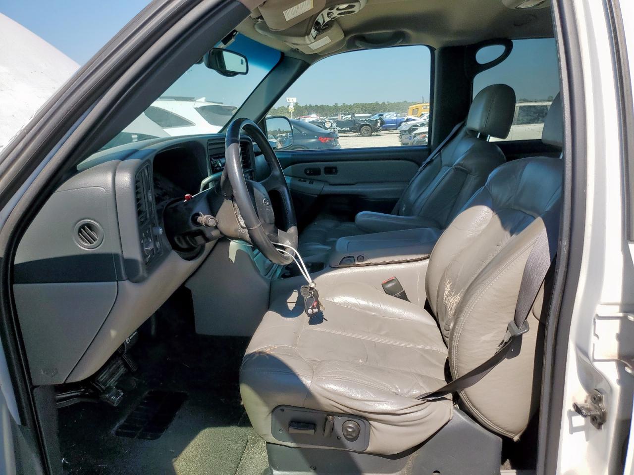 2001 Chevrolet Tahoe C1500 - Фото 7