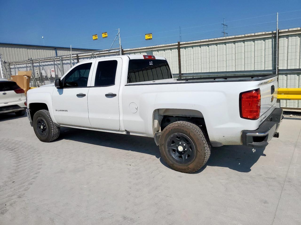 2016 Chevrolet Silverado C1500 - Фото 2