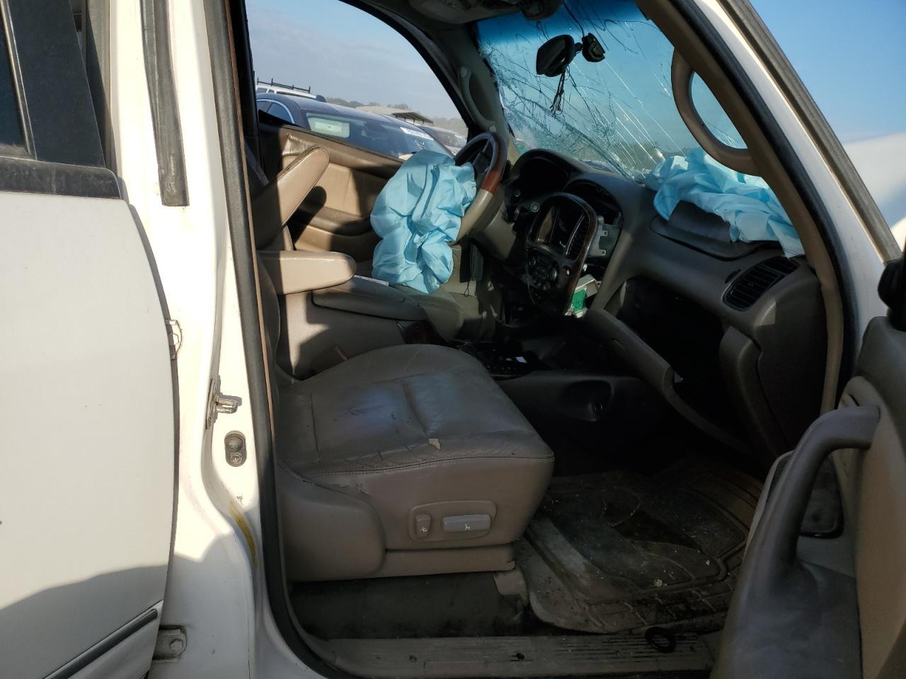 2002 Toyota Sequoia Limited - Image 7