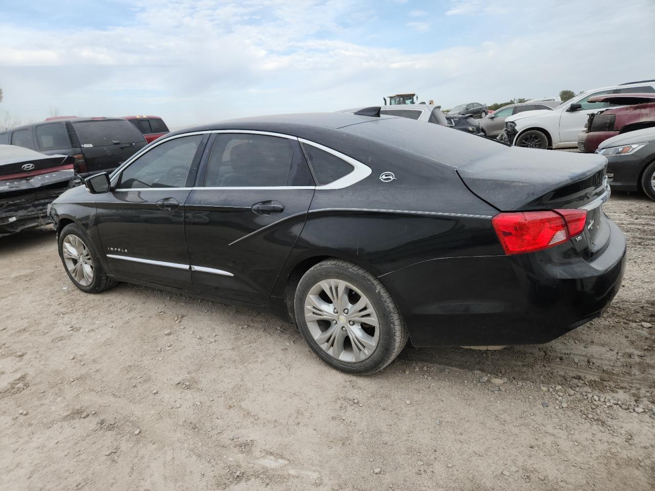 2015 Chevrolet Impala Lt - Image 2
