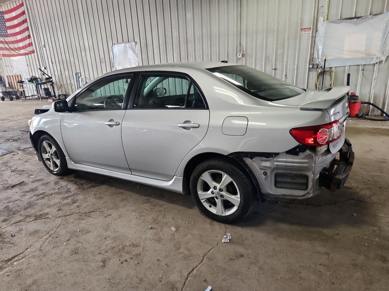 2012 Toyota Corolla Base - Фото 2
