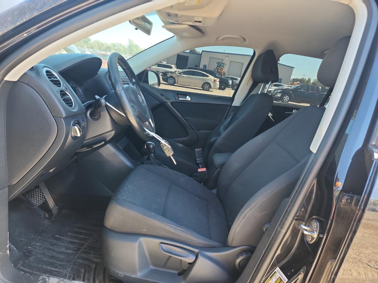 2015 Volkswagen Tiguan S - Фото 7