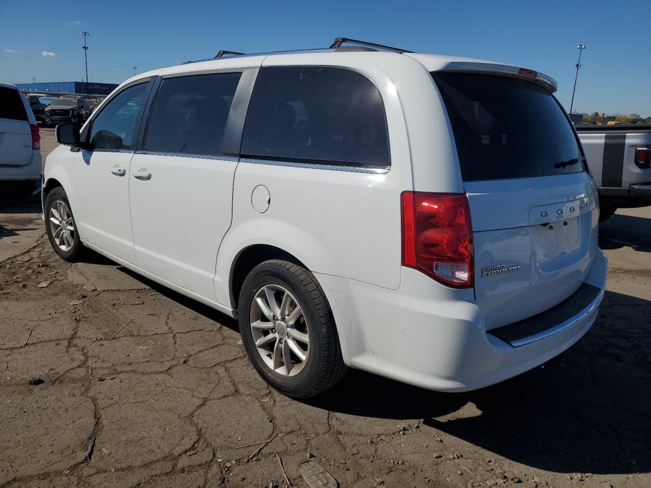 2018 Dodge Grand Caravan Sxt - Фото 2