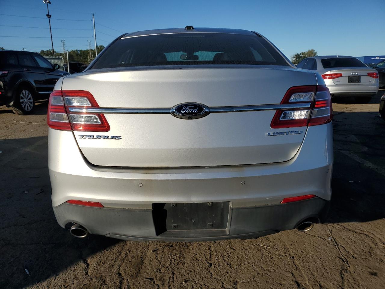 2013 Ford Taurus Limited - Фото 6