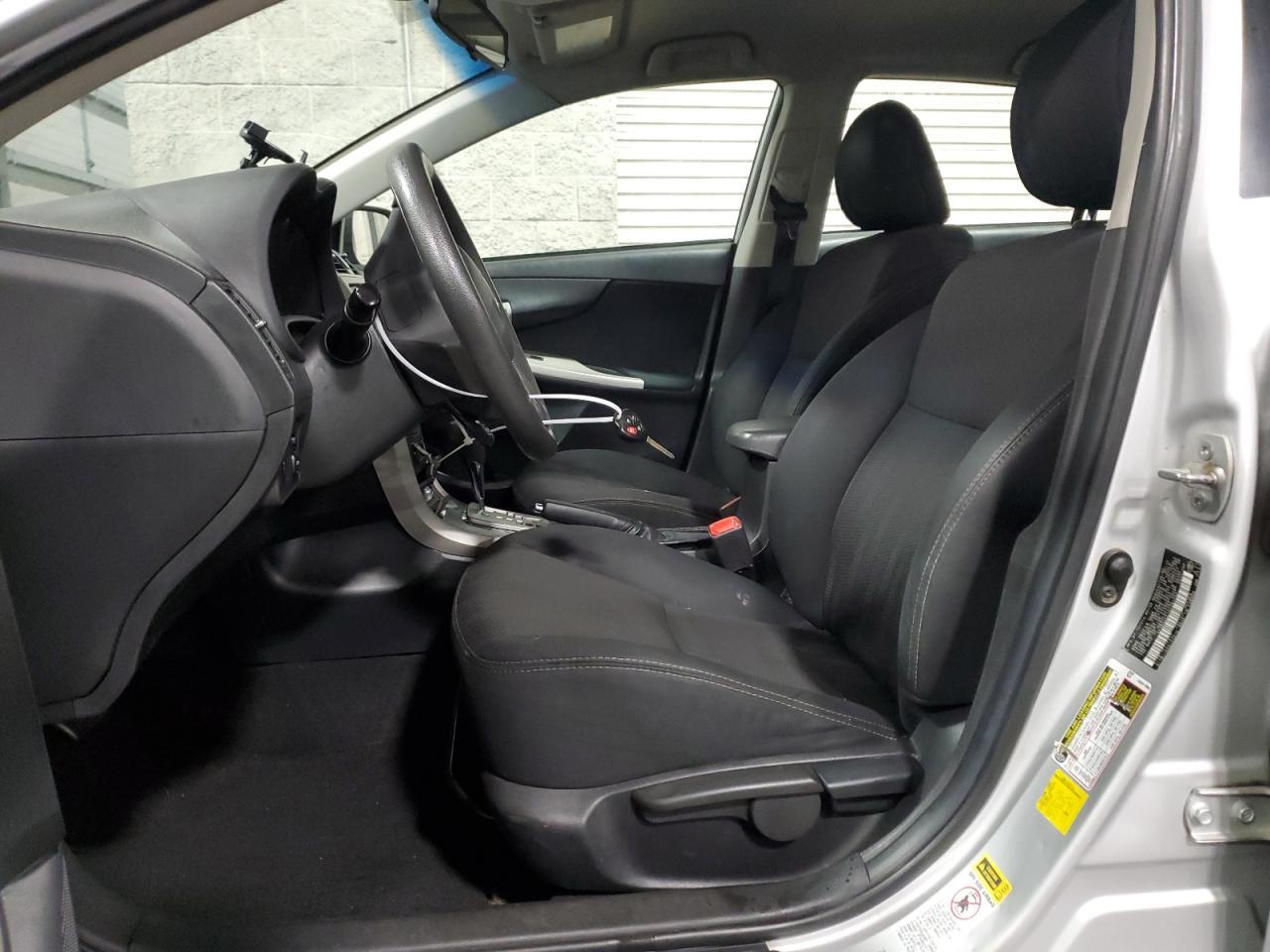 2013 Toyota Corolla Base - Фото 7