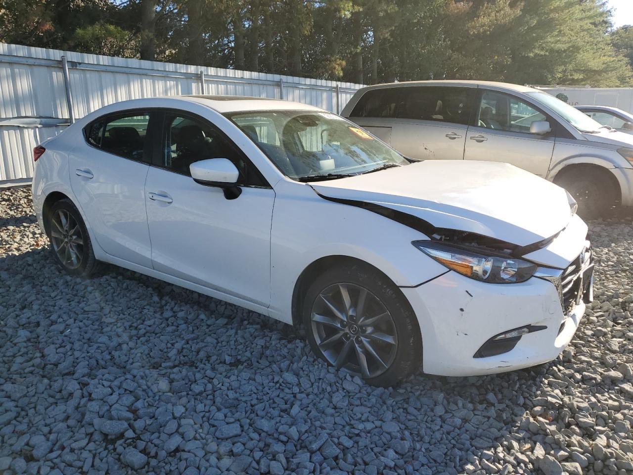 2018 Mazda 3 Touring - Фото 4