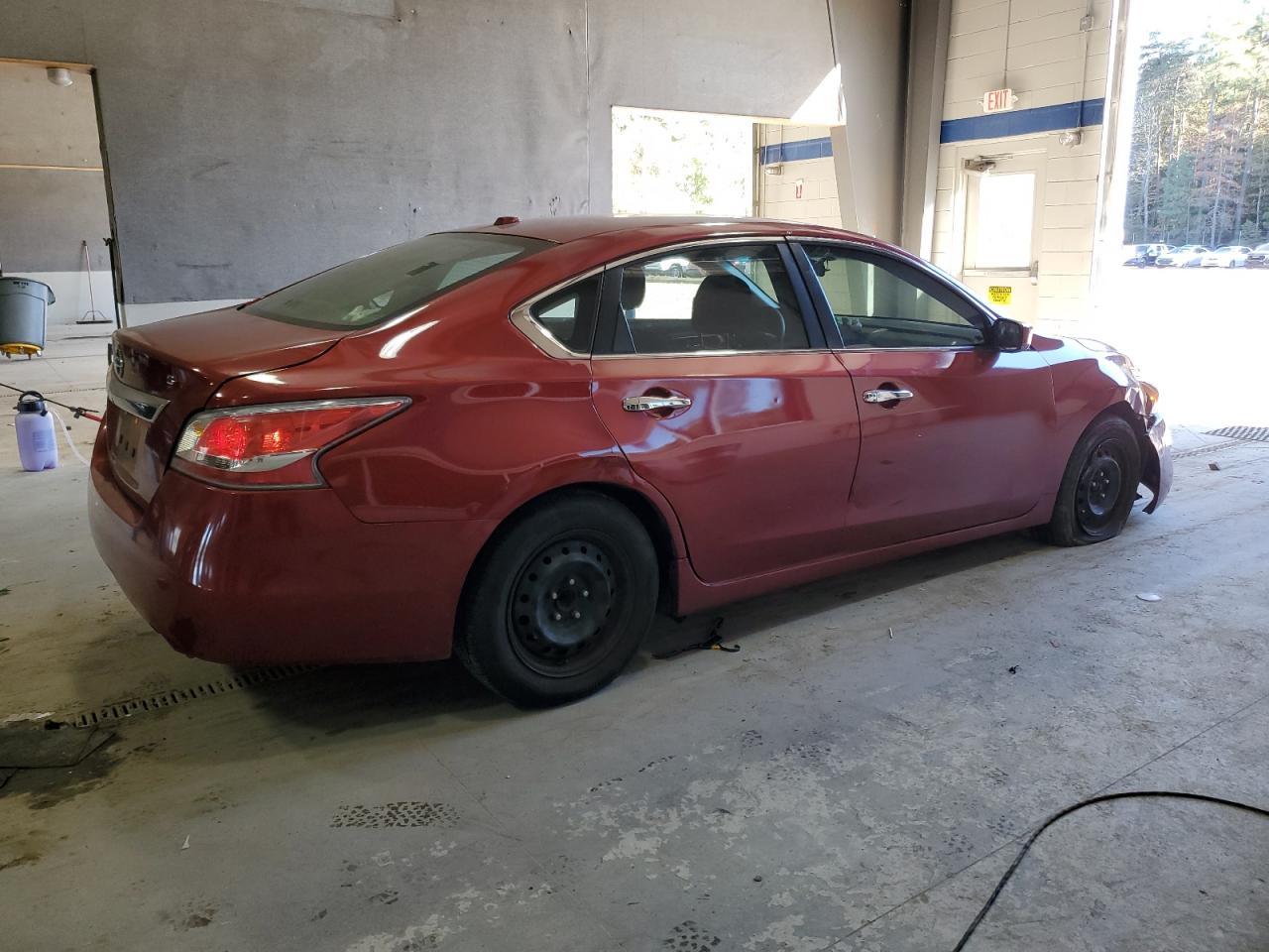 2015 Nissan Altima 2.5 - Фото 3