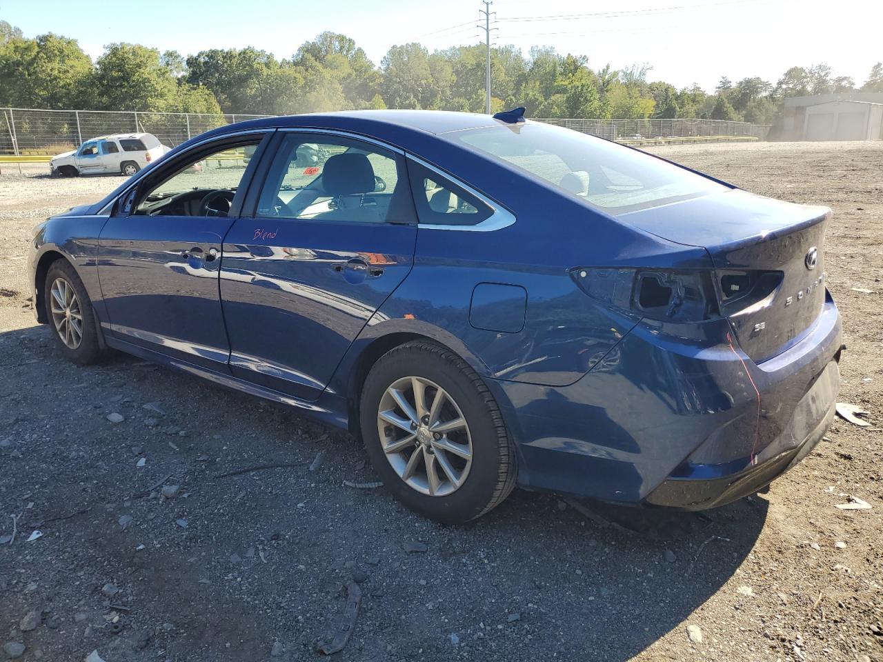 2019 Hyundai Sonata Se - Фото 2