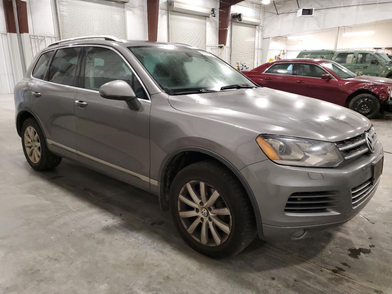 2012 Volkswagen Touareg V6 - Фото 4