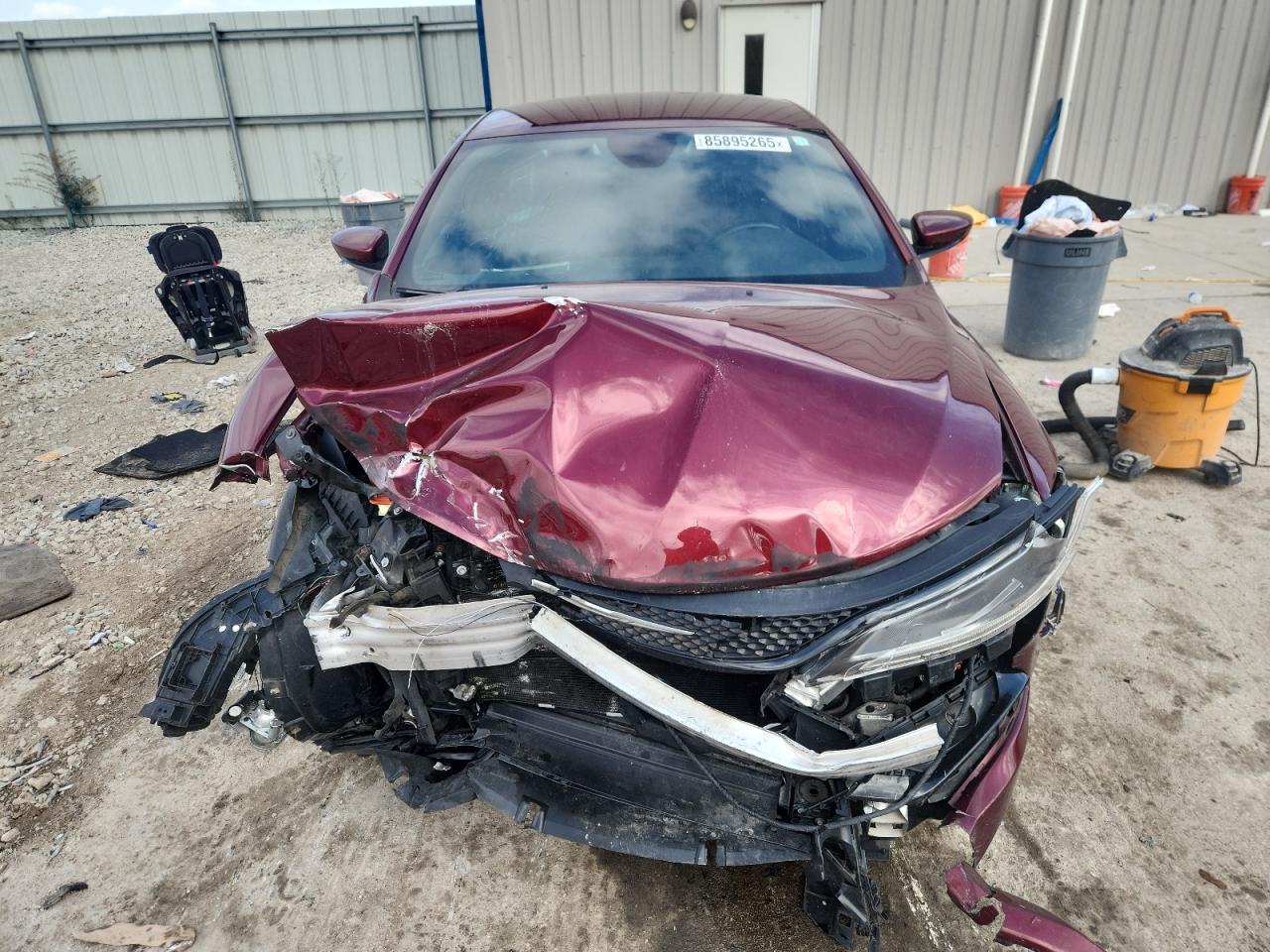 2016 Chrysler 200 S - Image 5