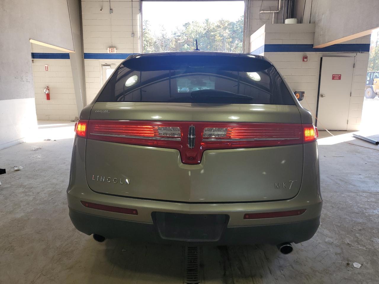2013 Lincoln Mkt - Фото 6