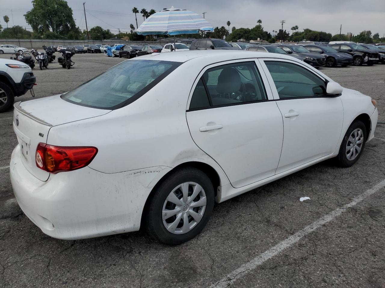 2010 Toyota Corolla Base - Фото 3