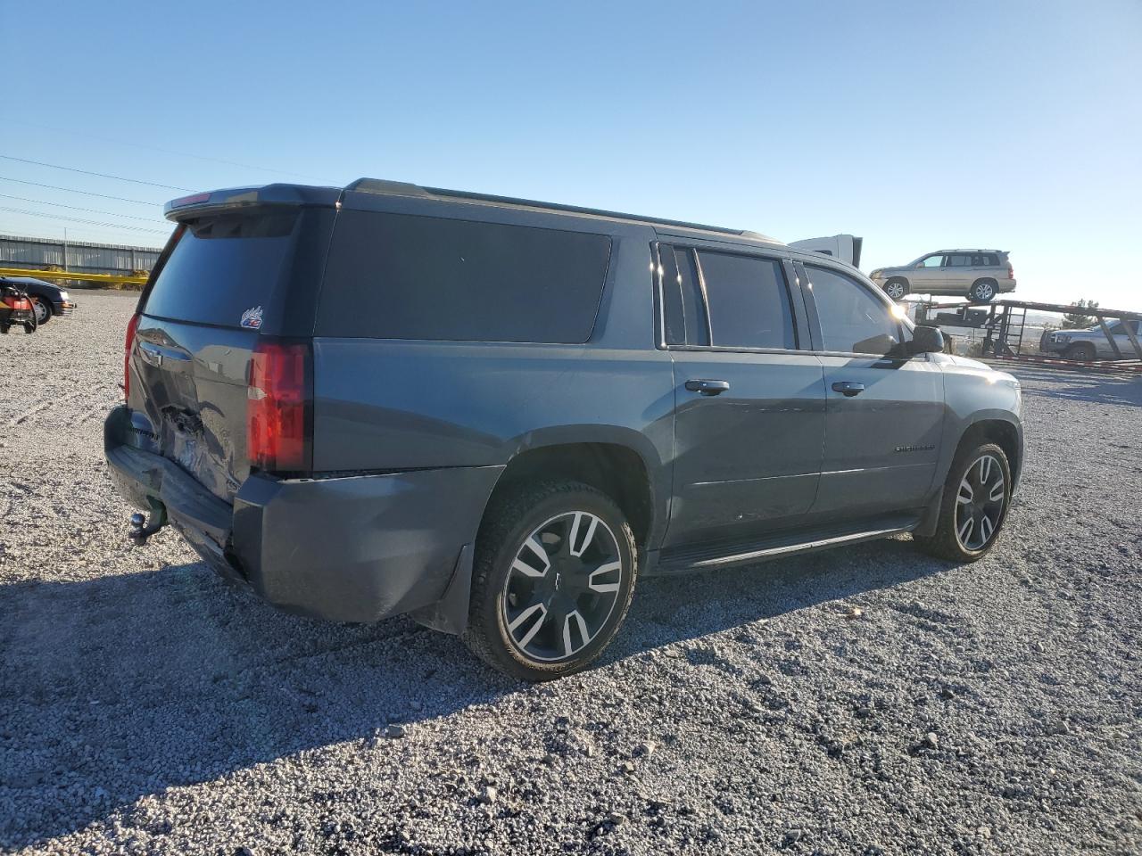 2020 Chevrolet Suburban K1500 Premier - Фото 3