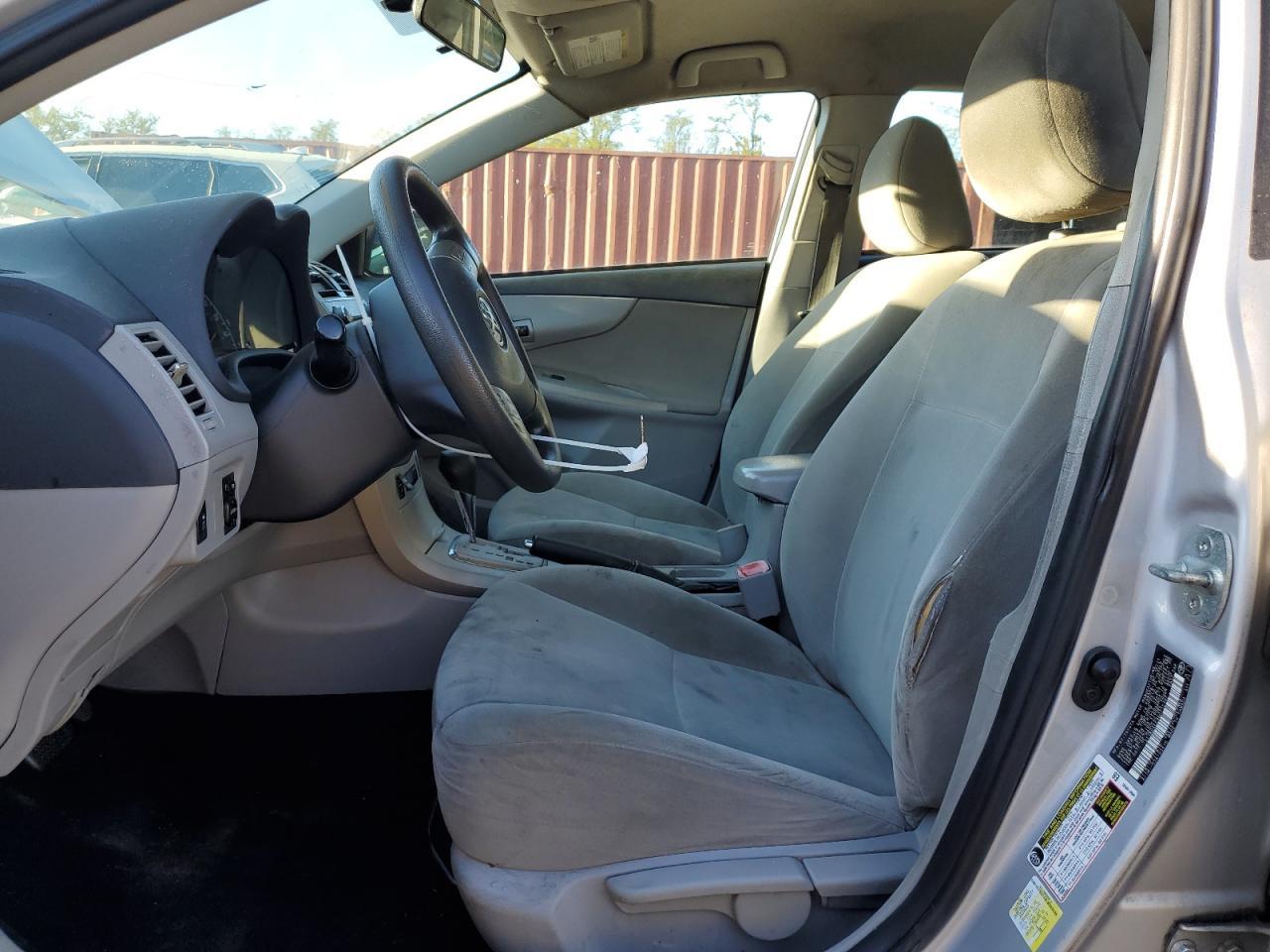 2011 Toyota Corolla - Фото 7