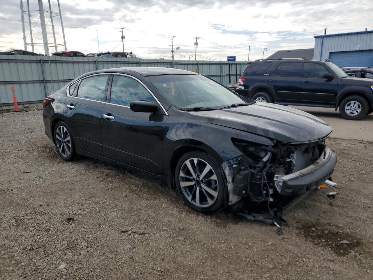 2017 Nissan Altima 2.5 - Фото 4