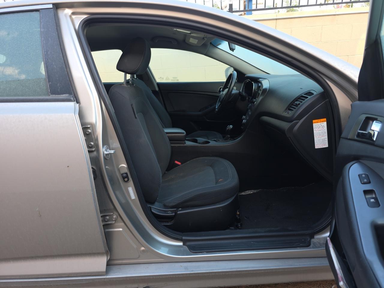 2012 Kia Optima Hybrid - Image 5