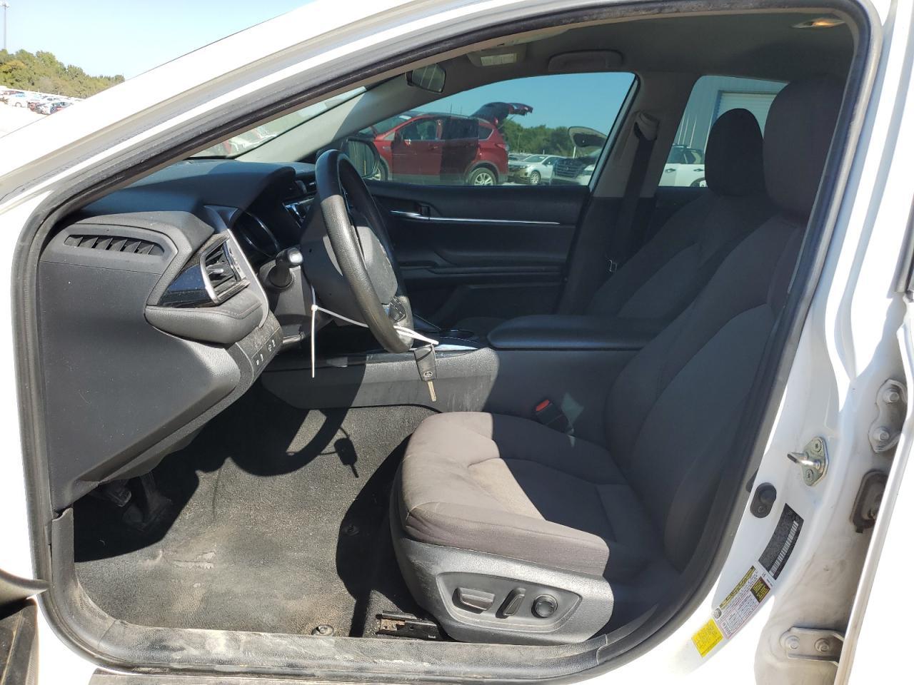 2020 Toyota Camry Le - Image 7