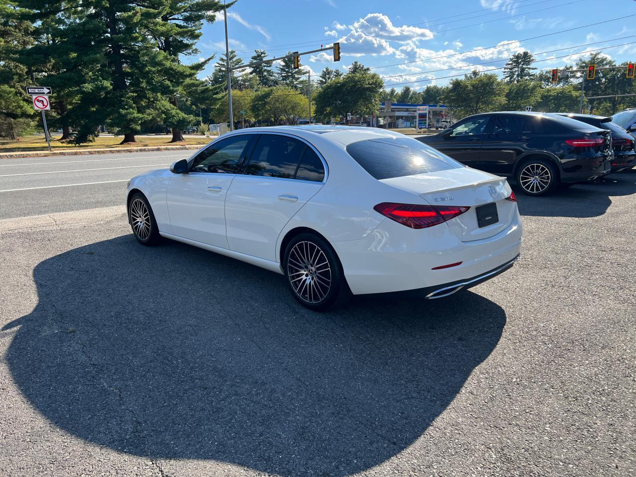 2022 Mercedes-Benz C 300 - Фото 3