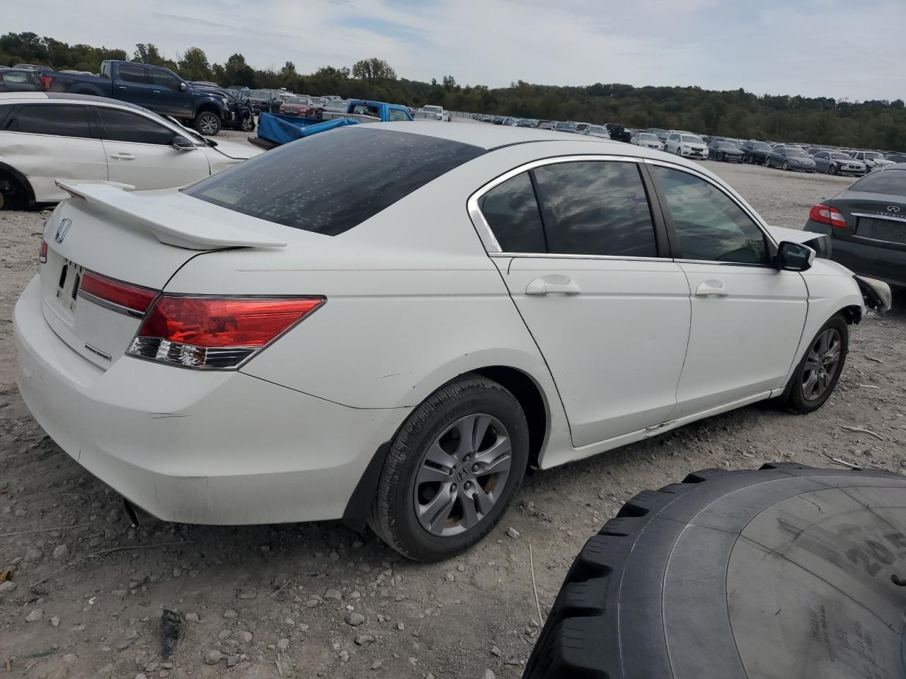 2011 Hond Accord Se - Image 3