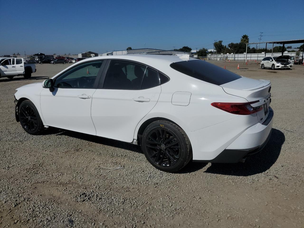 2025 Toyota Camry Xse - Фото 2