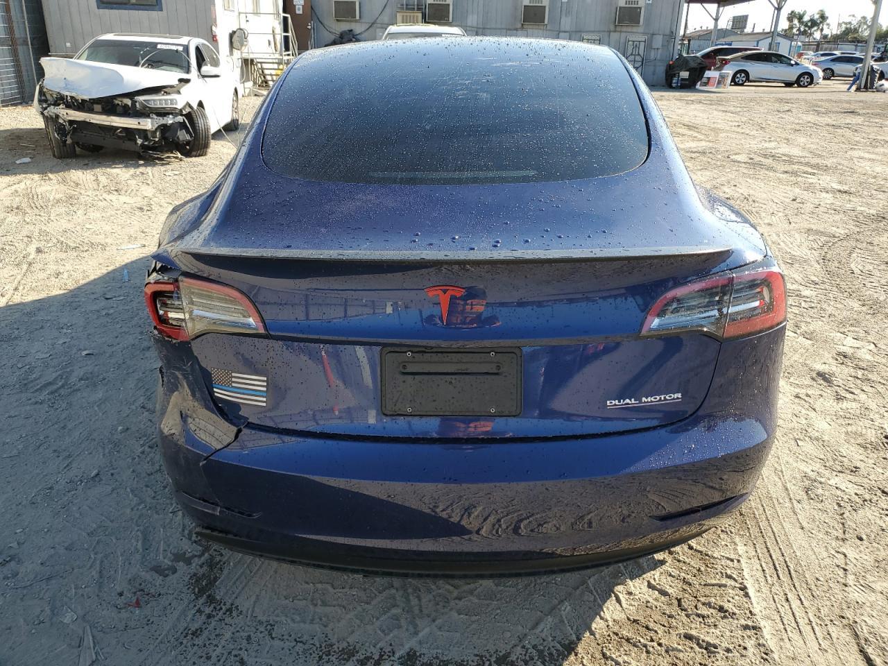 2023 Tesla Model 3 - Фото 6