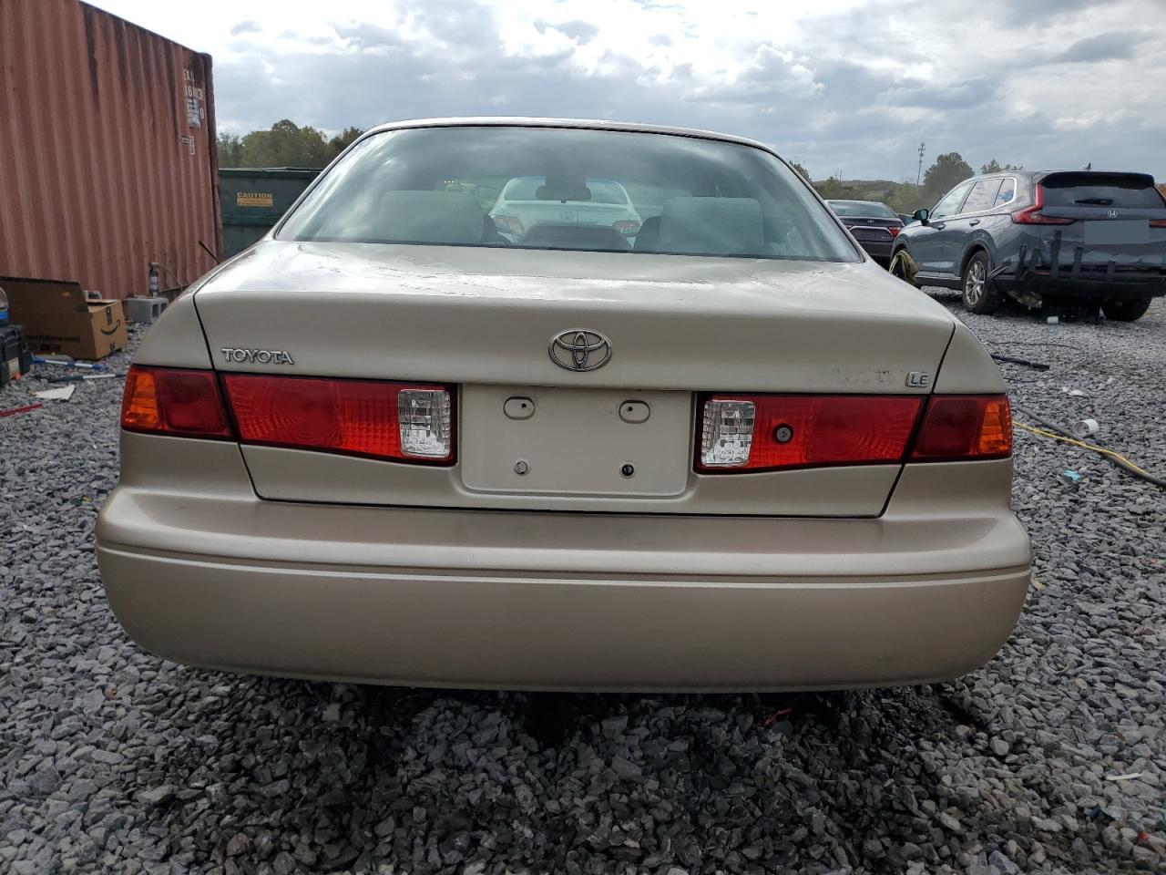 2000 Toyota Camry Le - Image 6