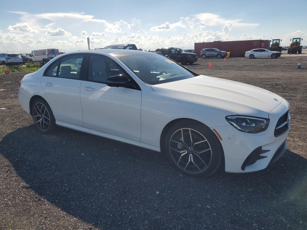 2021 Mercedes-Benz E 350 - Фото 4