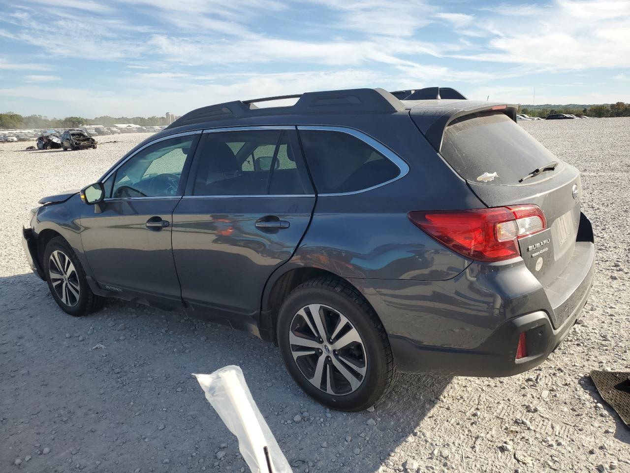 2019 Subaru Outback 2.5I Limited - Image 2