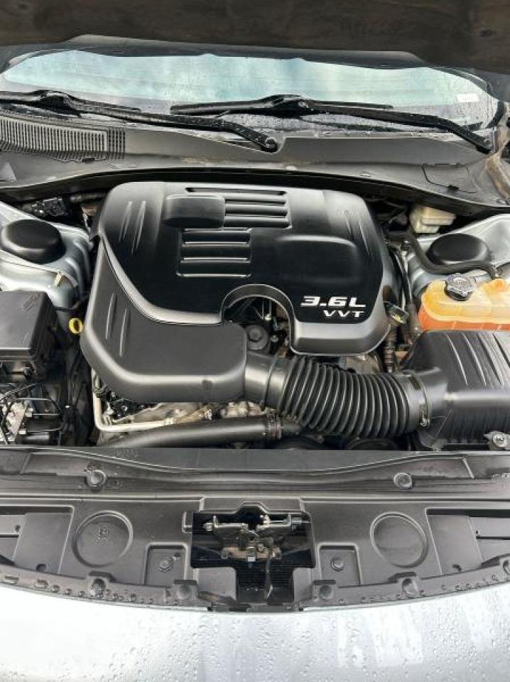 2013 Chrysler 300 - Фото 7