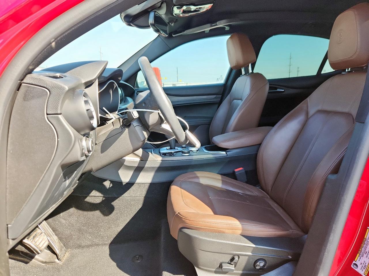 2022 Alfa Romeo Stelvio Ti - Image 7