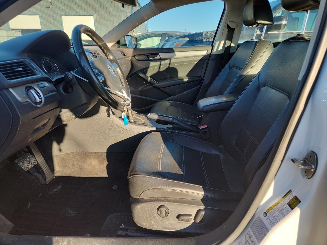 2015 Volkswagen Passat S - Фото 7