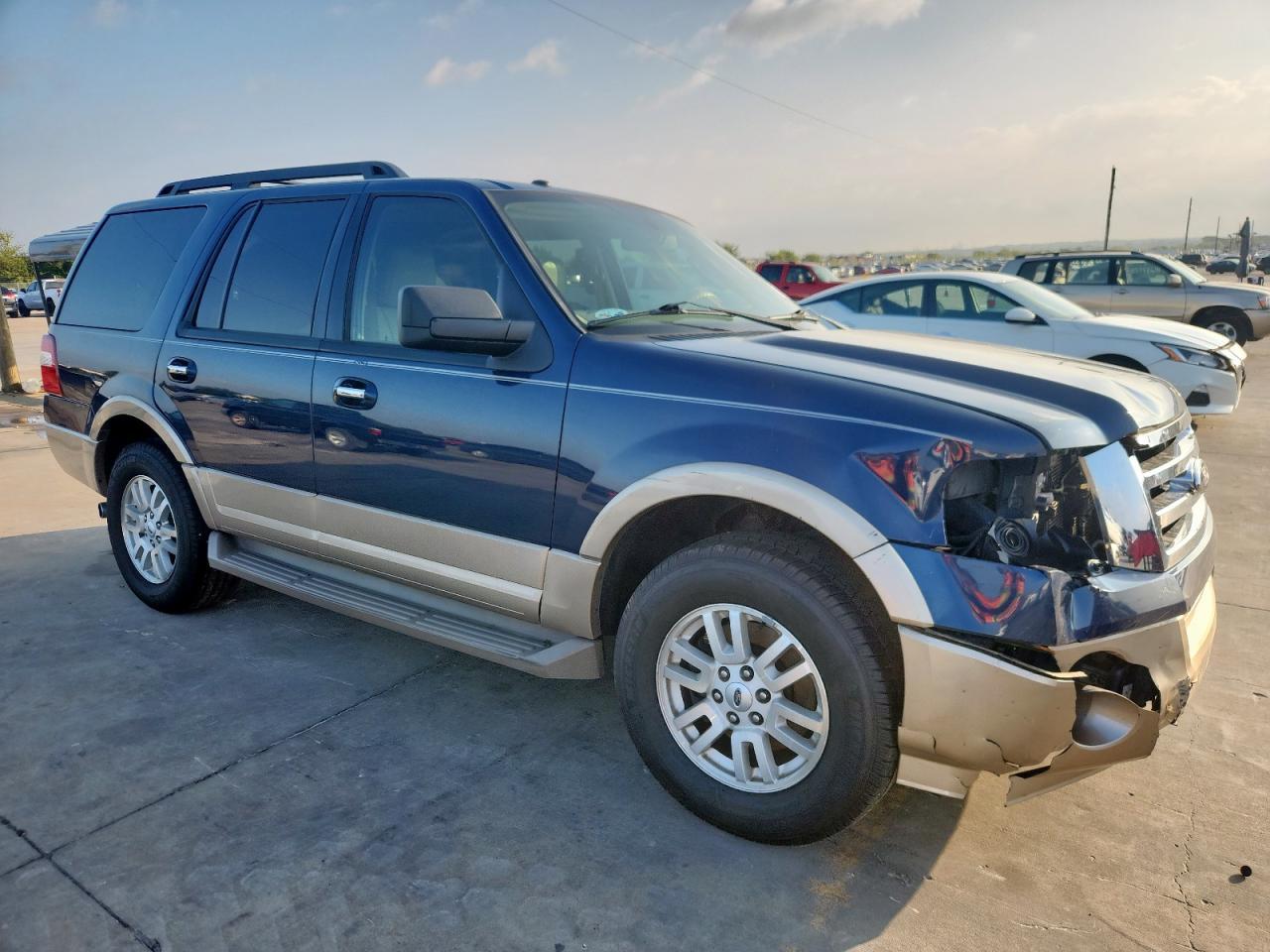 2013 Ford Expedition Xlt - Фото 4