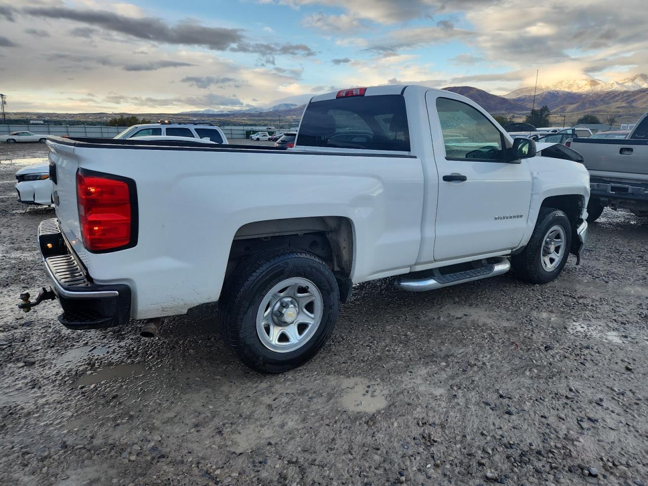 2015 Chev Silverado - Image 5
