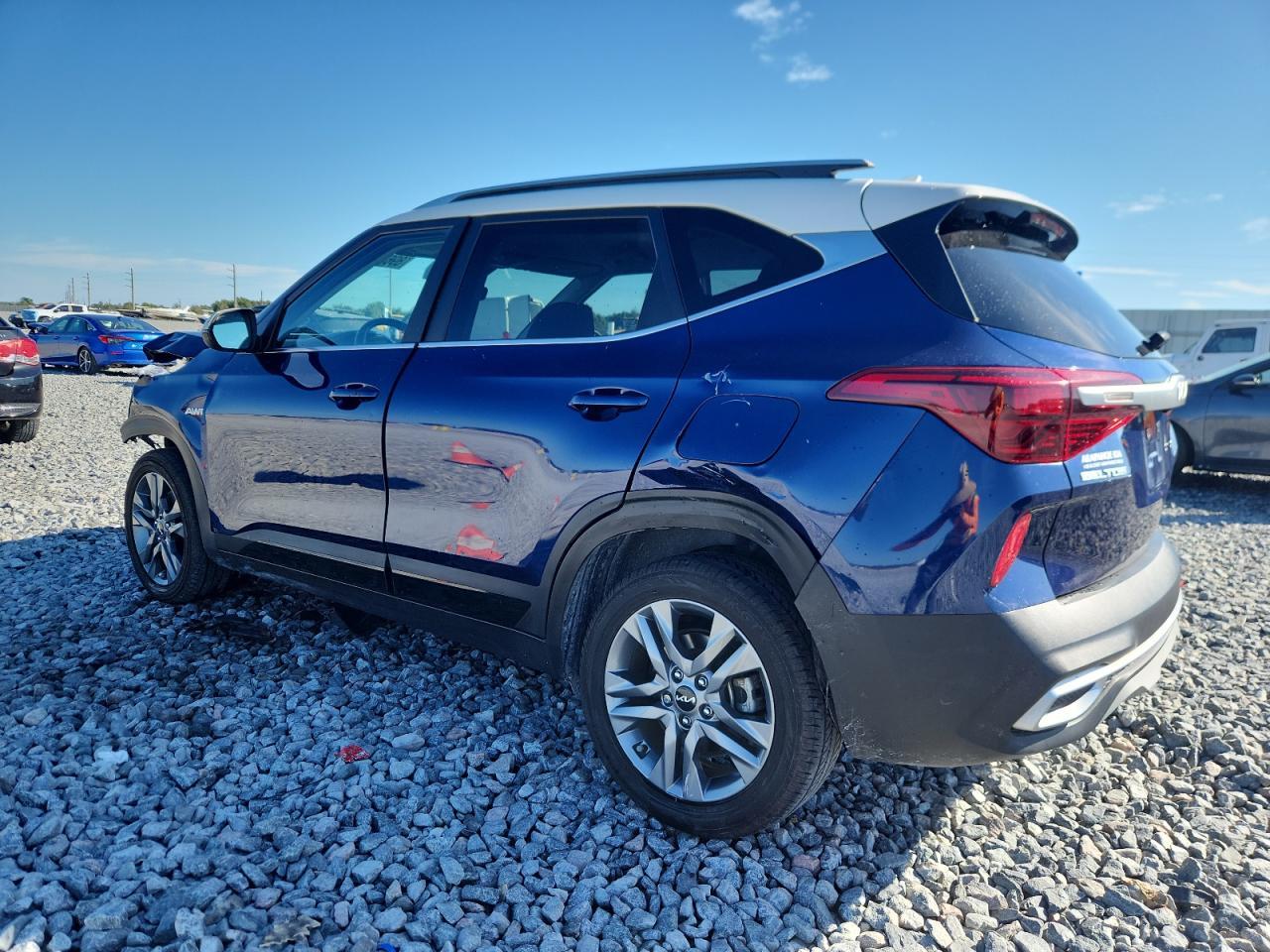 2022 Kia Seltos S - Image 2