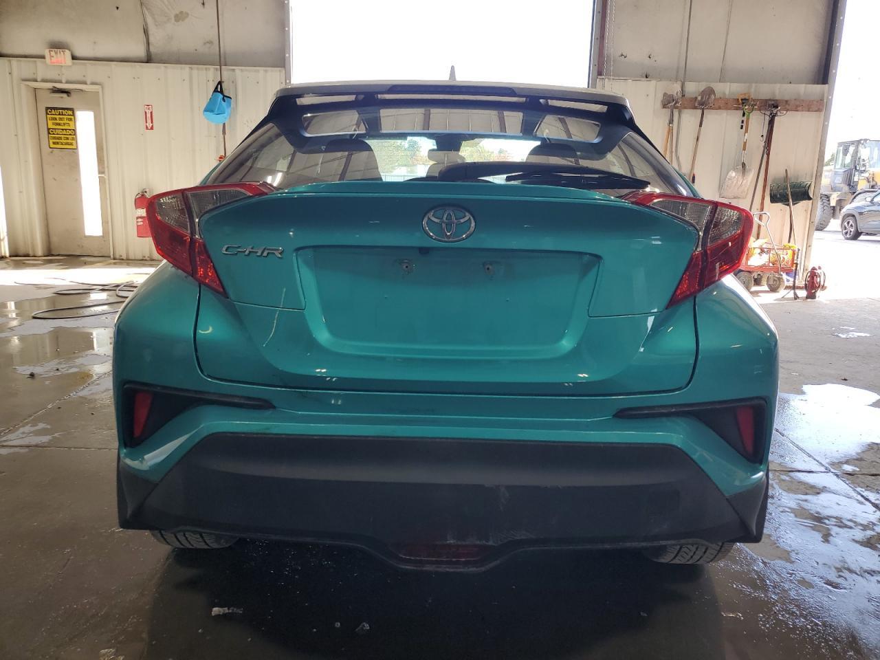 2018 Toyota C-Hr Xle Premium - Фото 6