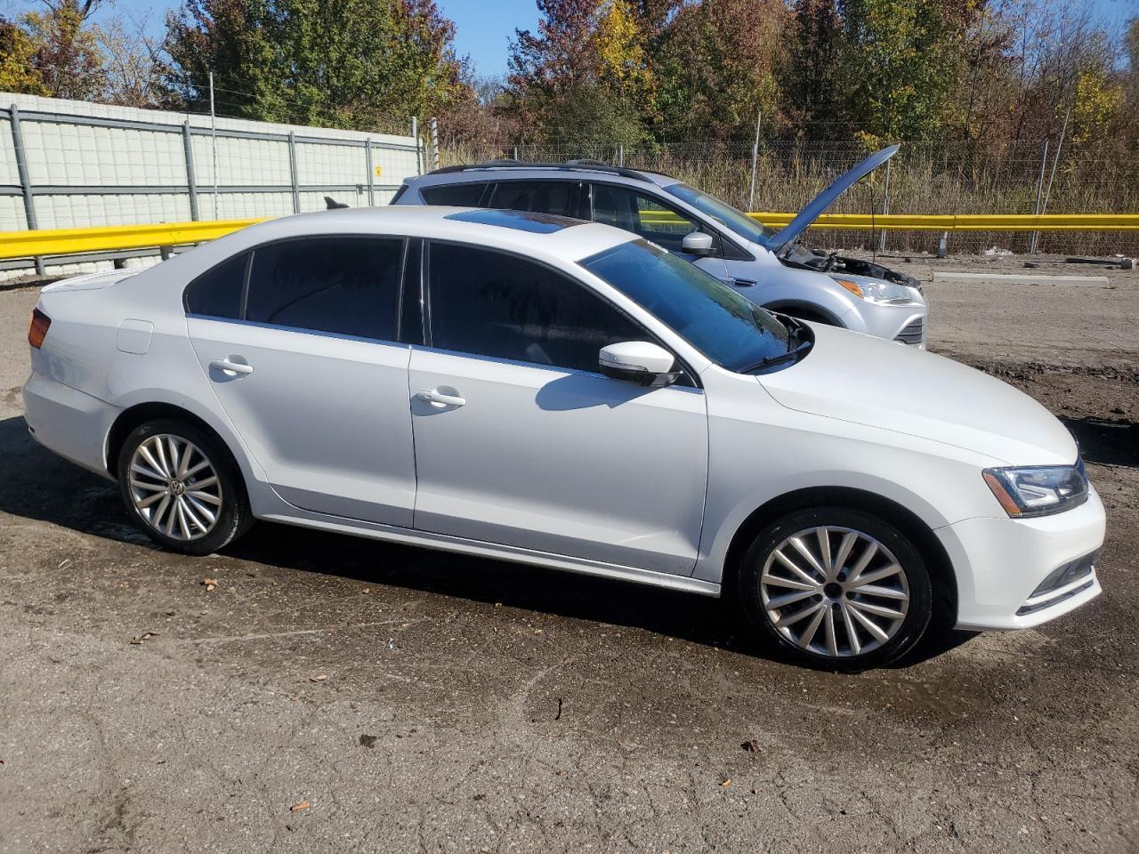 2016 Volkswagen Jetta - Фото 4